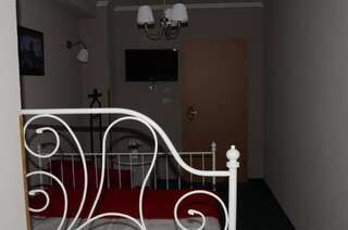 Гостевой дом ArtMotel Хацег Двухместный номер с 1 кроватью или 2 отдельными кроватями-41